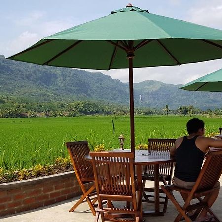Vila Tenjo Gunung Cilowa Exterior foto